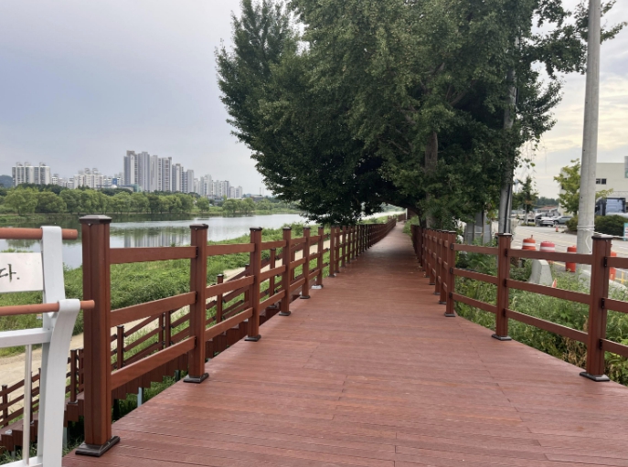 아산시, 곡교천 북단 수변데크 1.56km 전 구간 개통, 송곡사거리~아산대교 연결